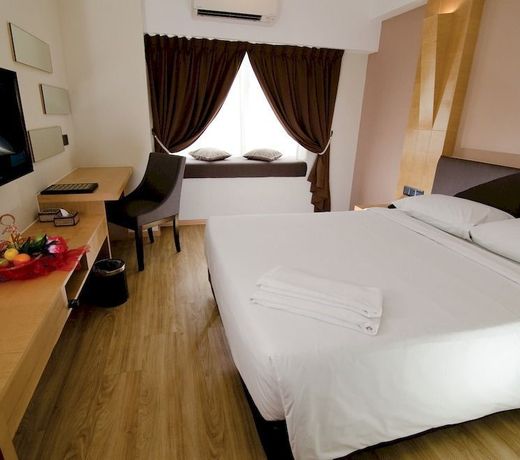 C'haya Hotel