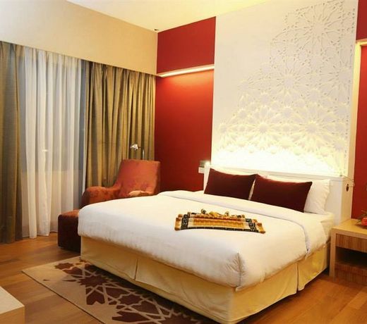 Raia Hotel Kota Kinabalu