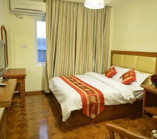Gold Yadanar Hotel