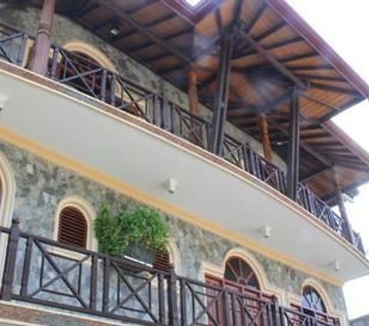 Warahena Beach Hotel