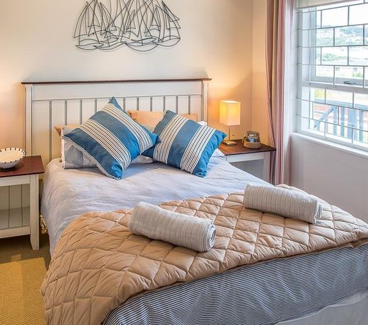 Laguna Grove Holiday Rentals