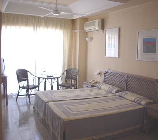 Hotel Los Delfines