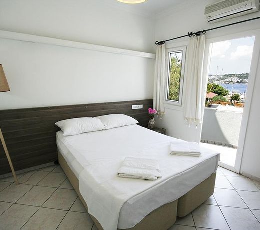Bitez Marina Hotel