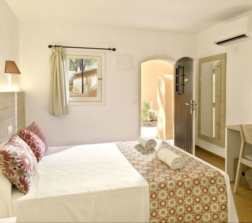 Hotel Cala Martina by LLUM