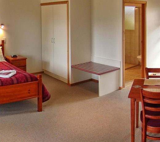 Marsden Court Apartments Now incorporating Marsden Court and Sharonlee Strahan Villas