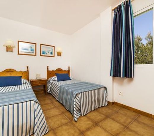 Globales Apartamentos Cala ViÃ±as ONLY ADULTS 16
