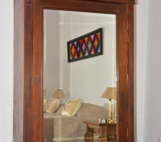 LA CASONA DE MOLDES