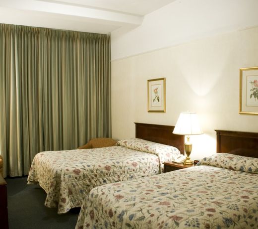 Salisbury Hotel
