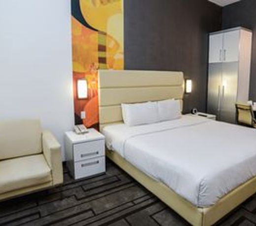 voco Fiorello - LaGuardia East, and IHG Hotel