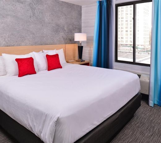 Red Lion Inn and Suites Brooklyn