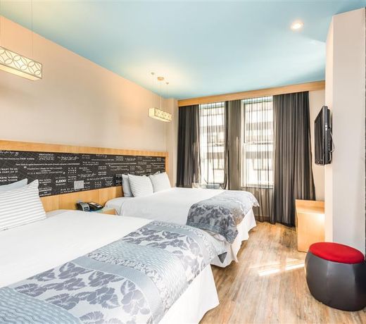TRYP by Wyndham Times Square South