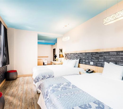 TRYP by Wyndham Times Square South