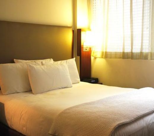 U Hotel Fifth Avenue