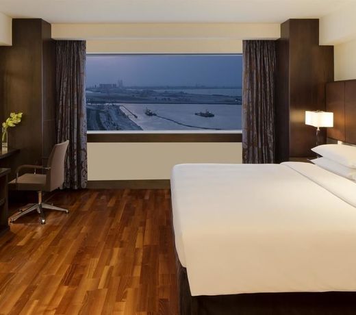 Hyatt Regency Dubai - Corniche