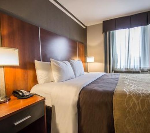 Sky Hotel Flushing/LaGuardia Airport