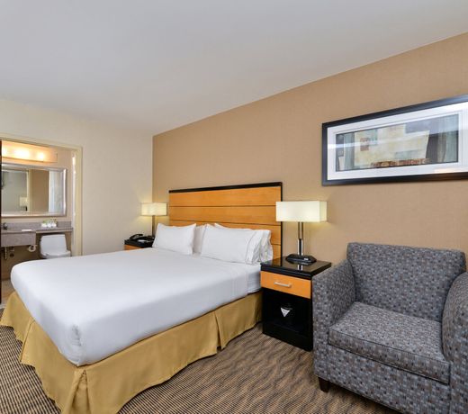 Holiday Inn Express Kennedy Airport, an IHG Hotel