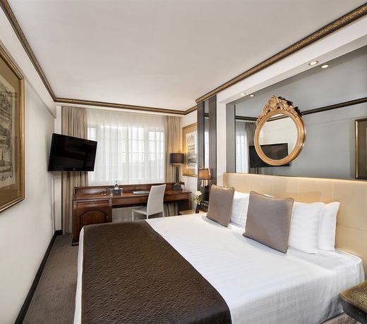 Melia White House Hotel