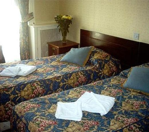 Rose Court Hotel