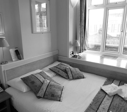 Shakespeare Hotel