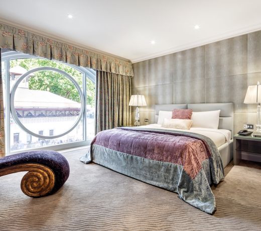 Radisson Blu Edwardian Hampshire Hotel, London