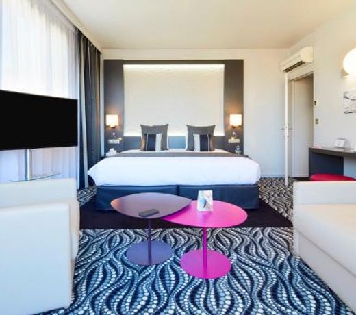 Kyriad Paris Ouest - Bezons La Defense
