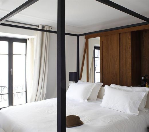 Le Metropolitan Paris Tour Eiffel, a Tribute Portfolio Hotel