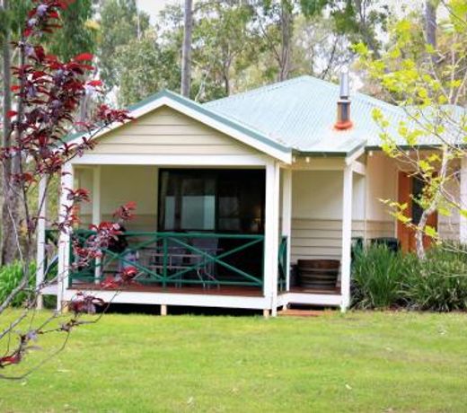 Bushy Lake Chalets