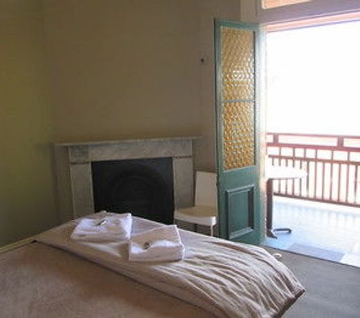 Maclean Hotel