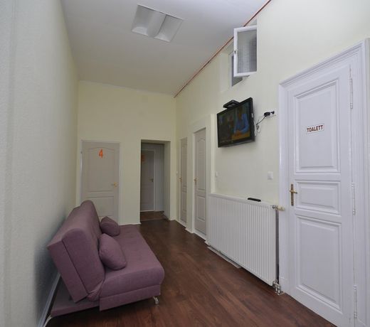 William's Guest House and Hostel