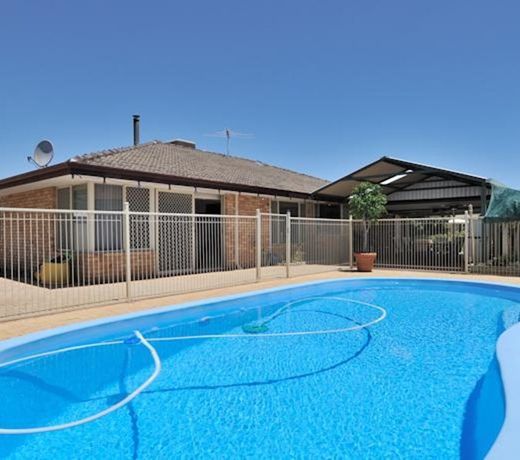 Balleroy Gardens Bed & Breakfast