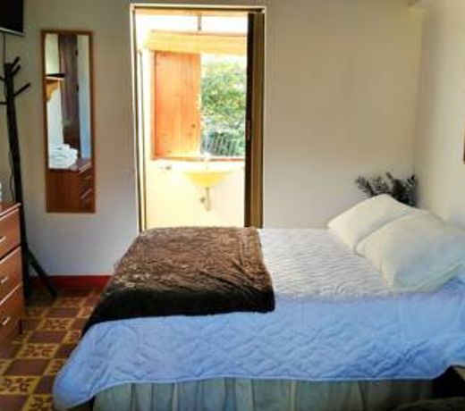 Hotel Kantarrana Urbana Jardin