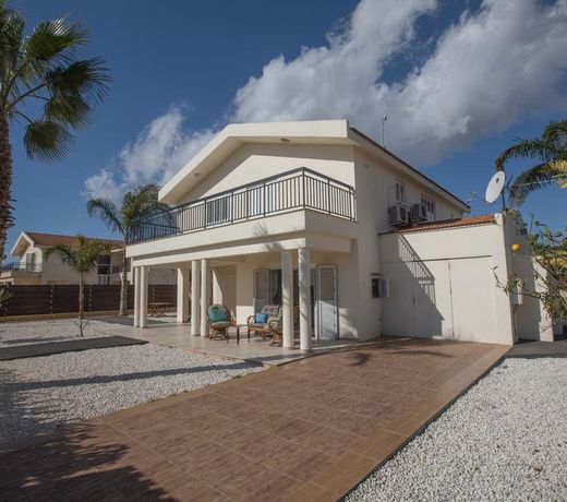Papaya Royal Villa