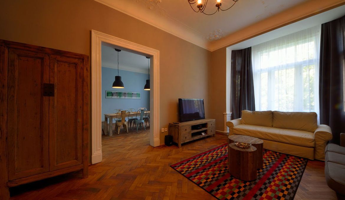 Apartment Parizska 1