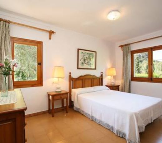 Villa Sort