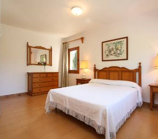 Villa Sort