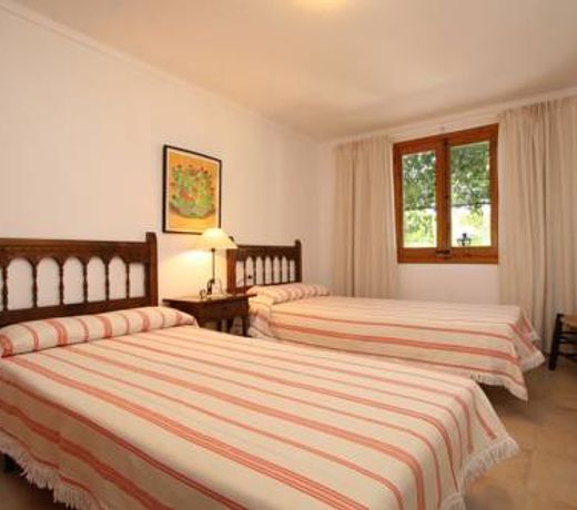 Villa Sort