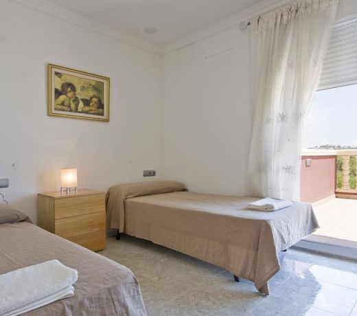 Villa Alhambra - Plusholidays