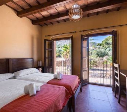 Villa Paraiso - PlusHolidays