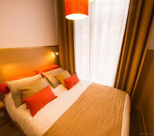 MA CHAMBRE Ã LYON