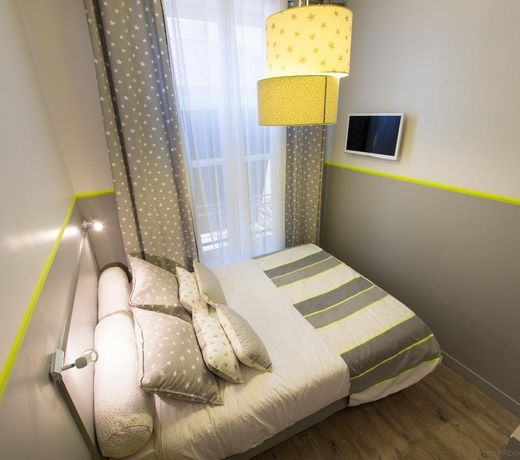 MA CHAMBRE Ã LYON