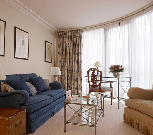 Hotel de Vigny Champs Elysees Paris
