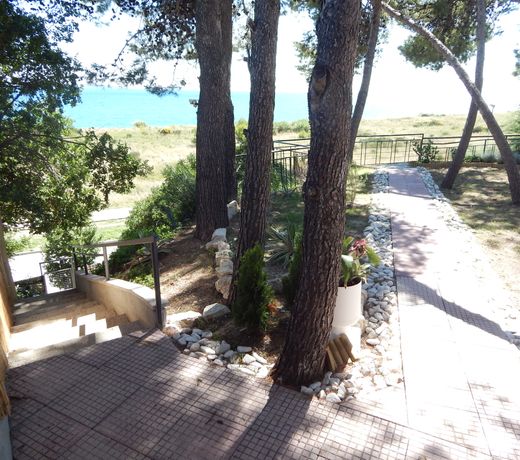 Holiday Home Split
