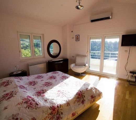 Luxury Villa Lovric Private Heated Pool