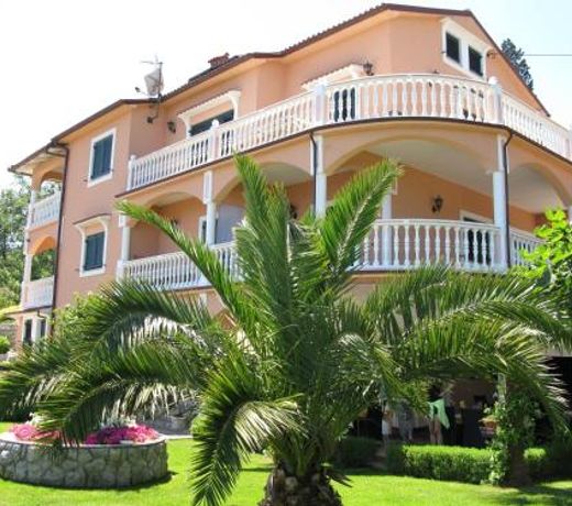 Bed and Breakfast Villa Iris