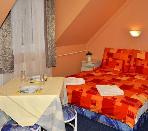 SZILVIA APARTMANHÁZ
