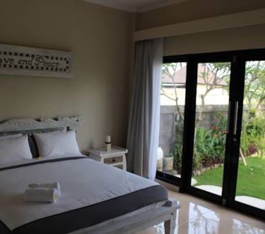 Villa Casablanca Surf Keramas