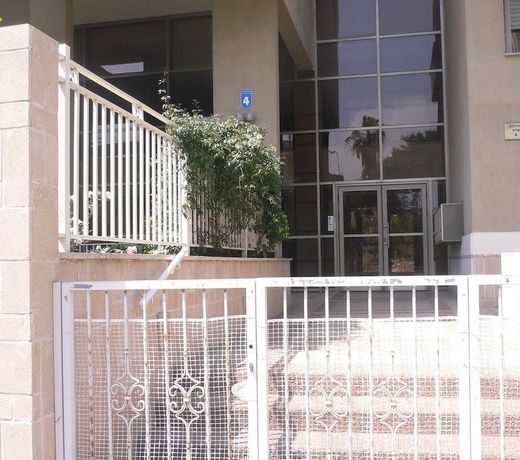 HERZLIYA HAUT STANDING