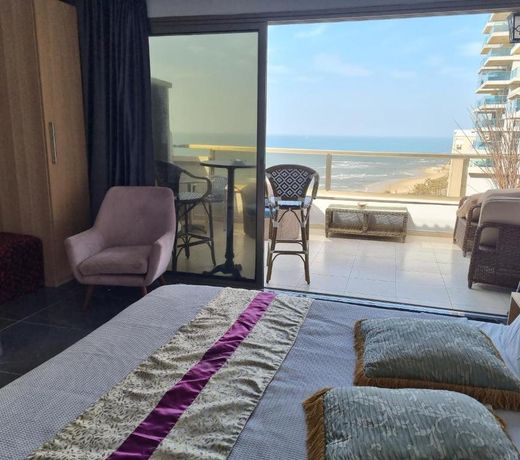 Penthouse Apartment On The Beach