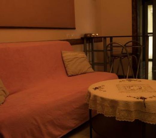 Passion Fruit Apartment