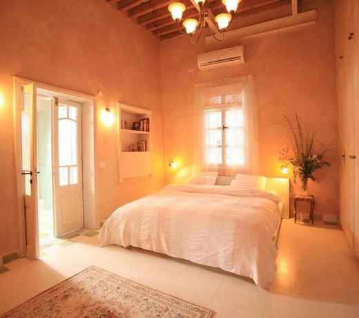 Four Hearts - Acre's Sea Side Suite